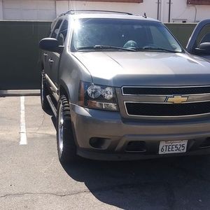 Meet your Posher, Alvaro